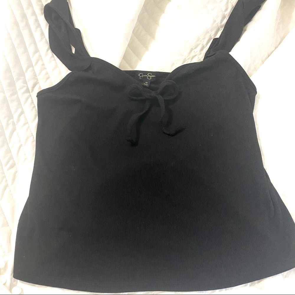 Ruffled sleeveless top!
